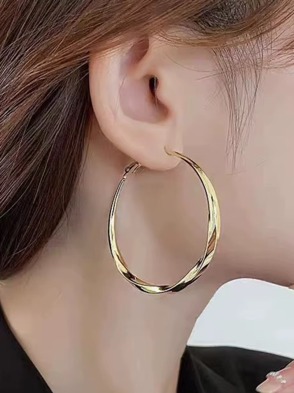 *** High Quality Gold Twisted Hoop Earrings for Women - Elegant Everyday Hoops